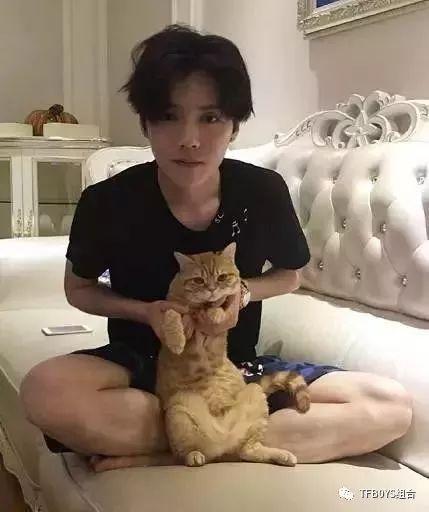 王源吃娱乐圈瓜,娱乐圈瓜中的人生百态  第2张